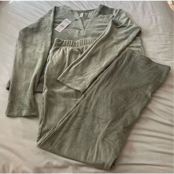NWT Bliss sage green loungewear set - Picture 1 of 3